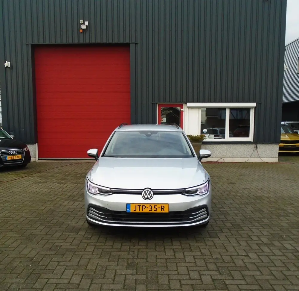 Volkswagen Golf 1.0 eTSI Life BusinessAutomaat,Cruise. uit 2020, foto 6