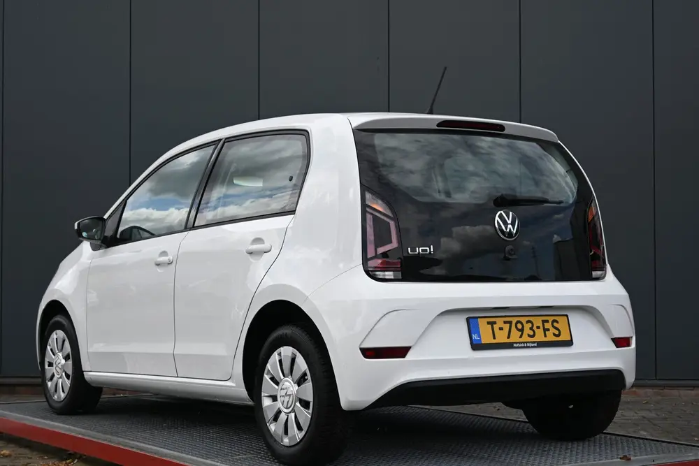 Volkswagen Up! 1.0 (bj 2023) uit 2023, foto 6
