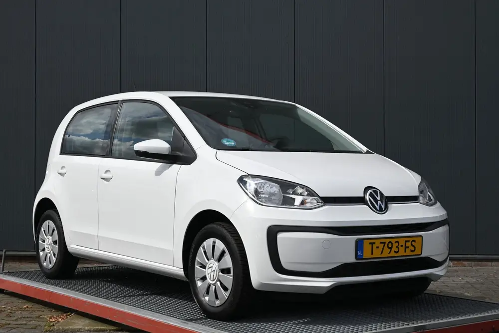 Volkswagen Up! 1.0 (bj 2023) uit 2023, foto 9