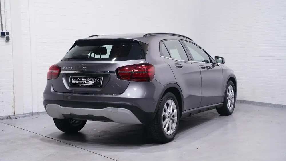 Mercedes-Benz GLA 180 Business Solution Limited Navi uit 2019, foto 5