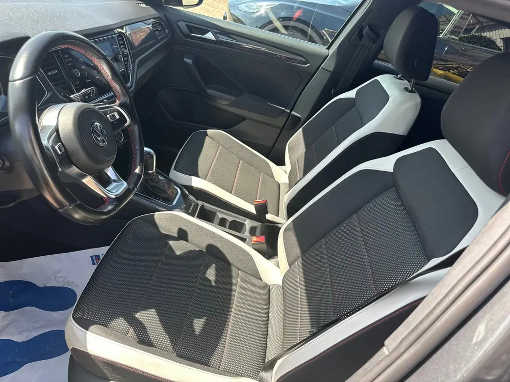 Volkswagen T-ROC 1.5 TSI AUTOMAAT uit 2019, foto 16