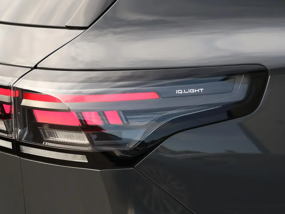 Volkswagen Tiguan 1.5 eTSI R-Line Edition 150PK DSG Black st uit 2024, foto 18
