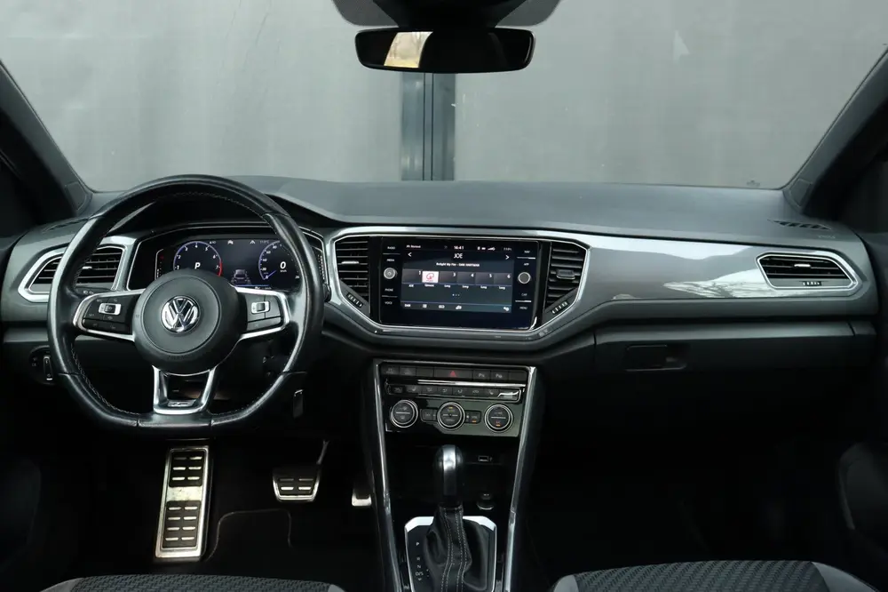 Volkswagen T-Roc 1.5TSI R-Line DSG | TREKHAAK | PANO | ACC | uit 2020, foto 2