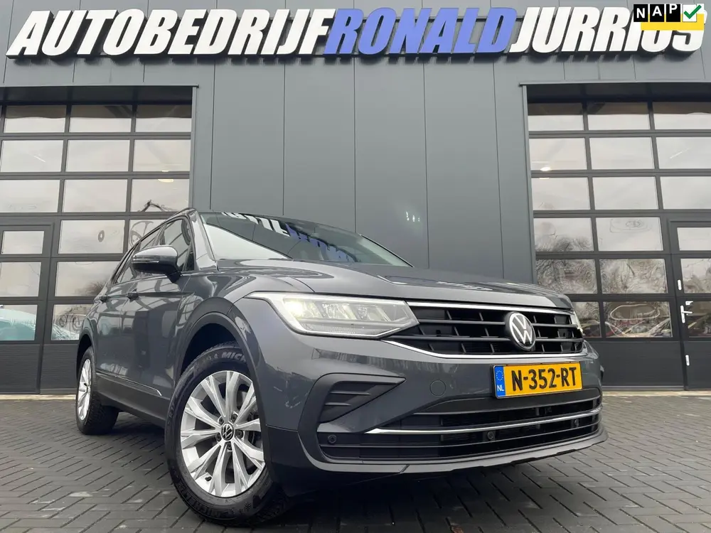 Volkswagen Tiguan 1.5 TSI Life NLAuto/Trekhaak/Facelift/150P uit 2021