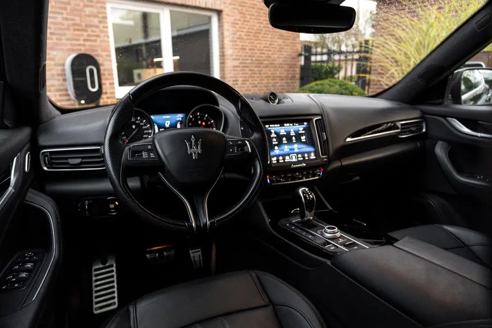 Maserati Levante 3.0 V6 S TwinTurbo AWD GranSport 430 PK Led uit 2019, foto 11