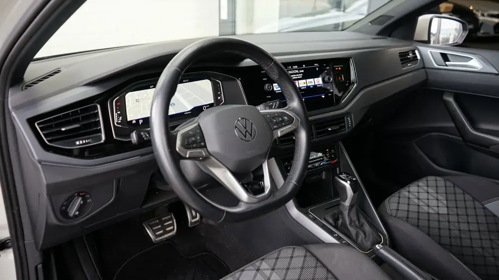 Volkswagen Polo 1.0 TSI R-Line AUTOMAAT |CAMERA|CARPLAY|CLIM uit 2022, foto 2