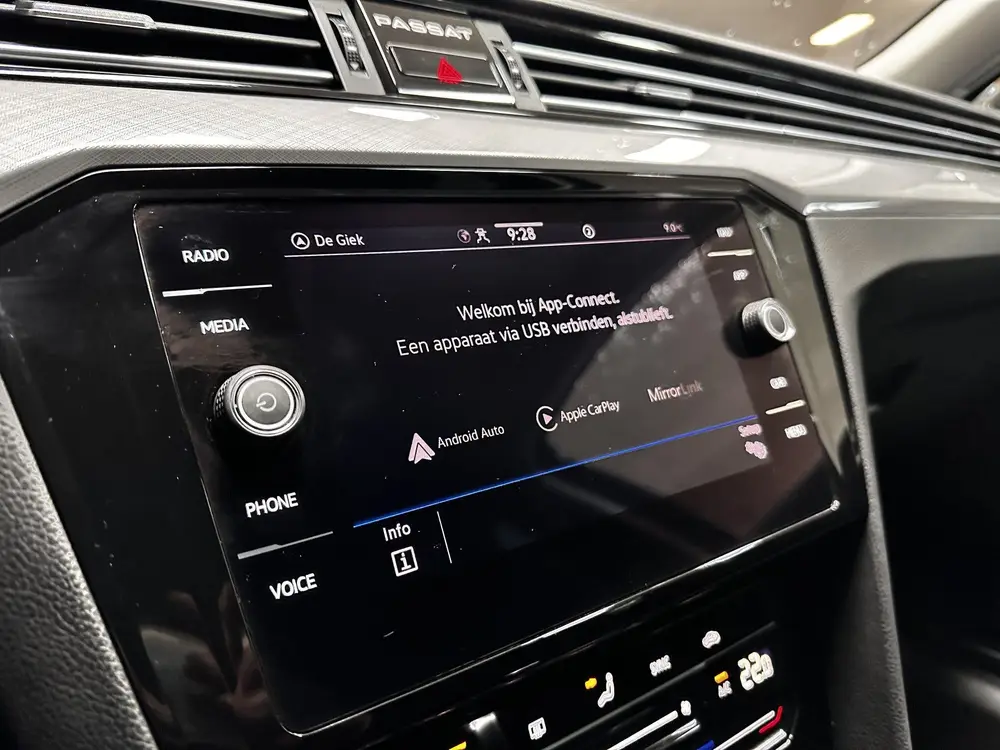 Volkswagen Passat Variant 1.5 TSI Business/ Trekhaak/ Virtua uit 2021, foto 16