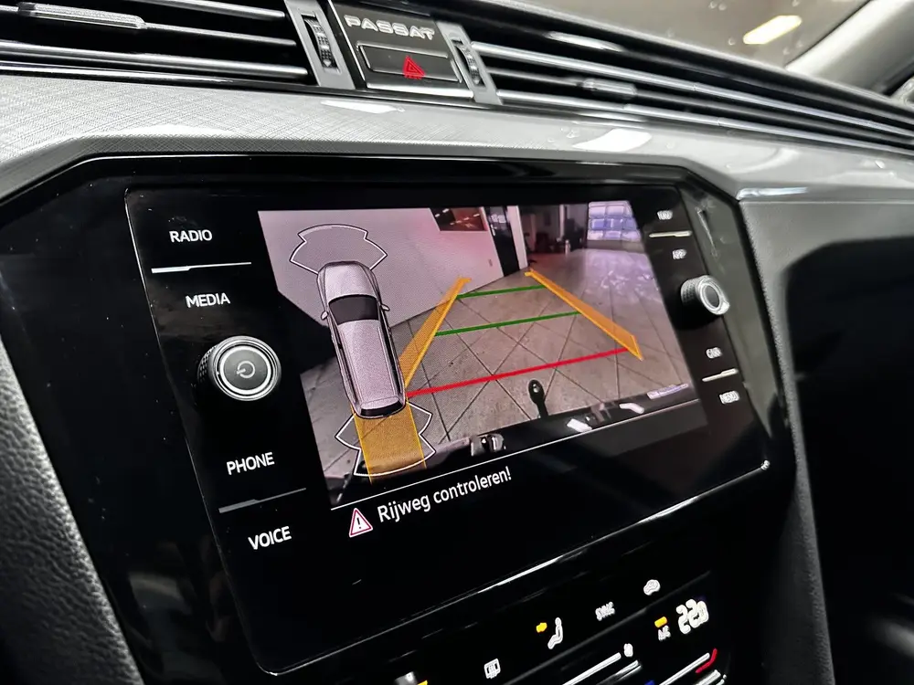 Volkswagen Passat Variant 1.5 TSI Business/ Trekhaak/ Virtua uit 2021, foto 18