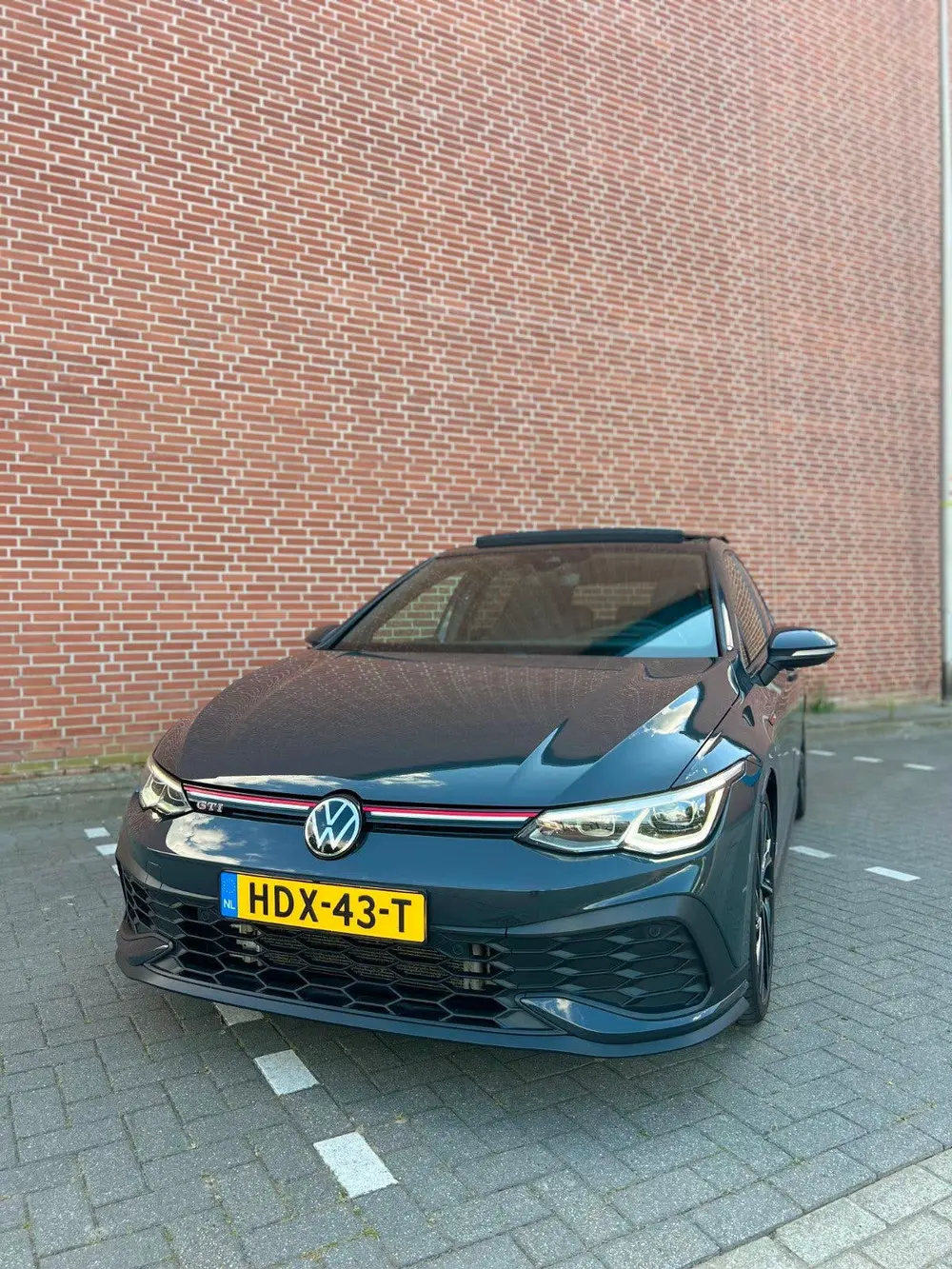 Volkswagen Golf 8 2.0 GTI Clubsport 221KW Dsg7 2022 Grijs uit 2022, foto 2