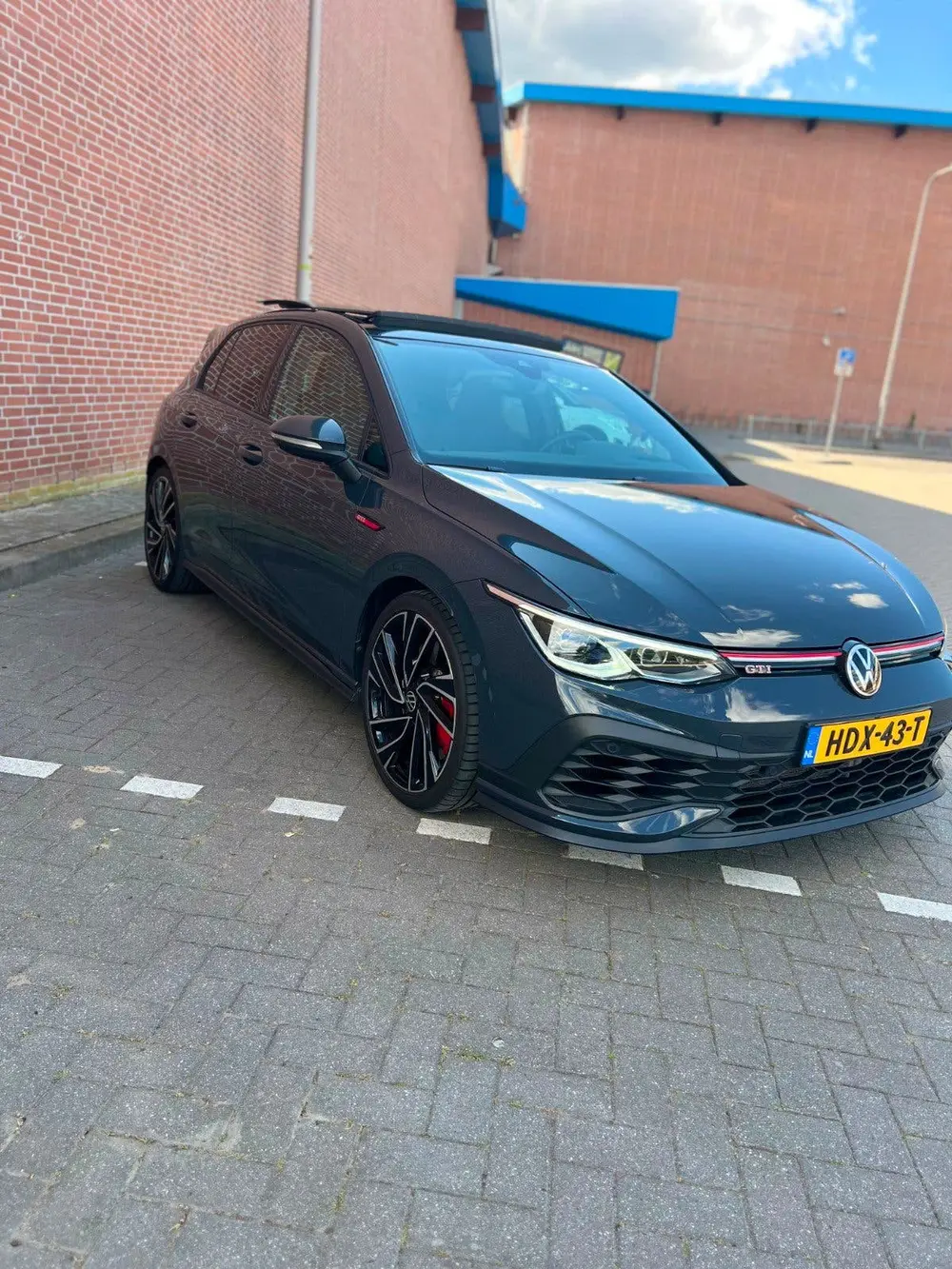 Volkswagen Golf 8 2.0 GTI Clubsport 221KW Dsg7 2022 Grijs uit 2022, foto 3