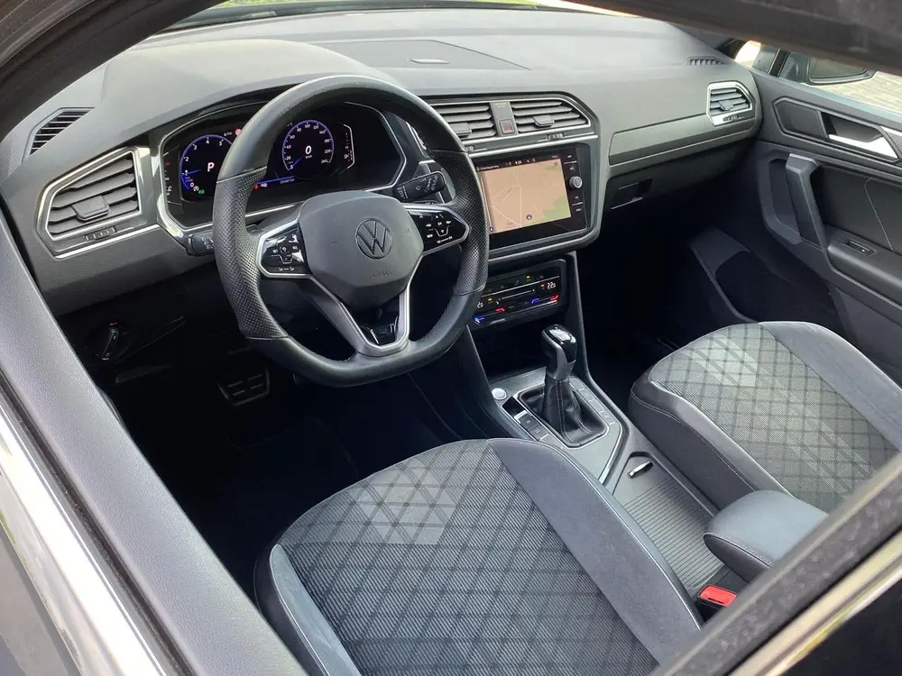 Volkswagen Tiguan 1.5 TSI R-Line Business+ (bj 2020) uit 2020, foto 13