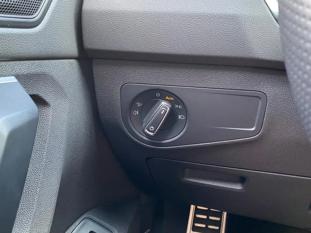 Volkswagen Tiguan 1.5 TSI R-Line Business+ (bj 2020) uit 2020, foto 19