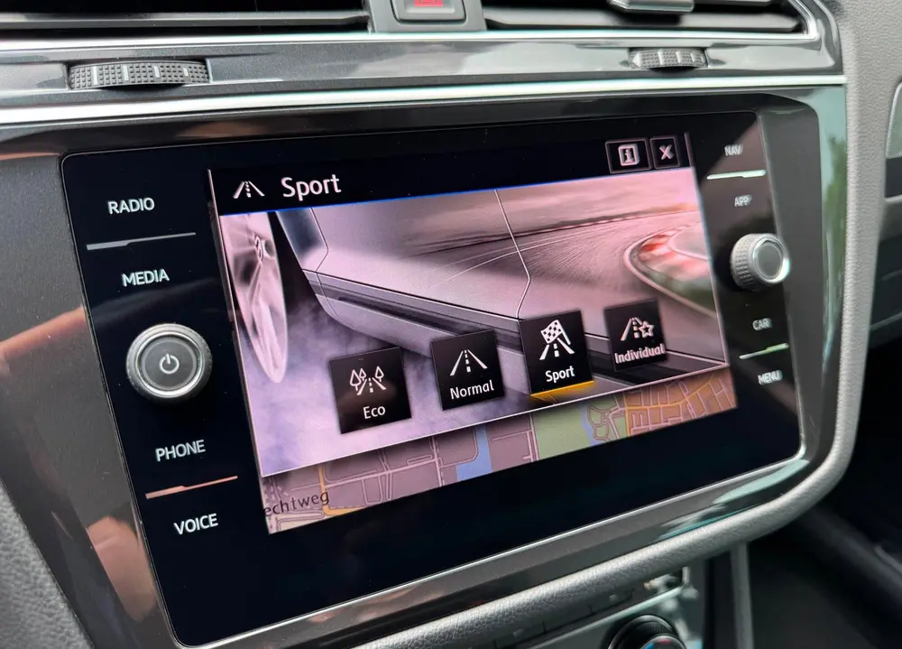 Volkswagen Tiguan 2.0 TSI 4Motion 3x R-Line Pano Trekhaak Ke uit 2020, foto 17