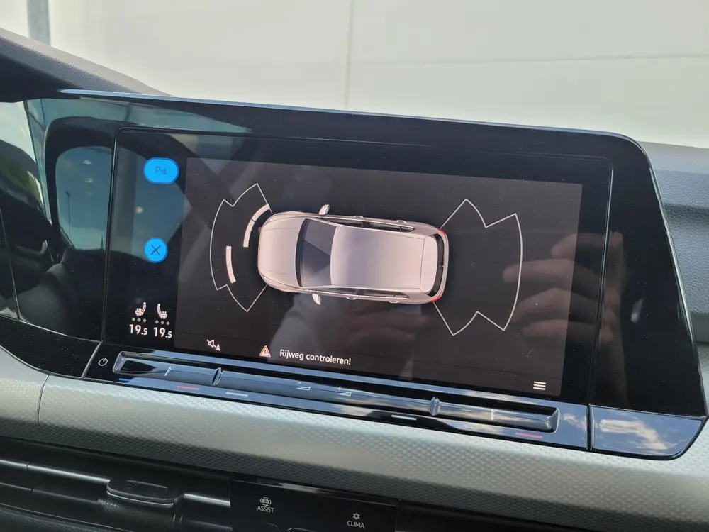Volkswagen Golf 1.5 eTSI Life Business | Navigatie | Winter uit 2023, foto 12