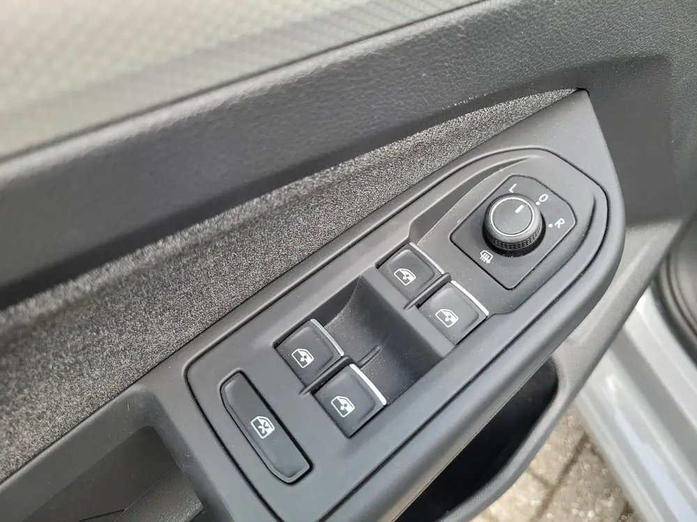 Volkswagen Golf 1.5 eTSI Life Business | Navigatie | Winter uit 2023, foto 19