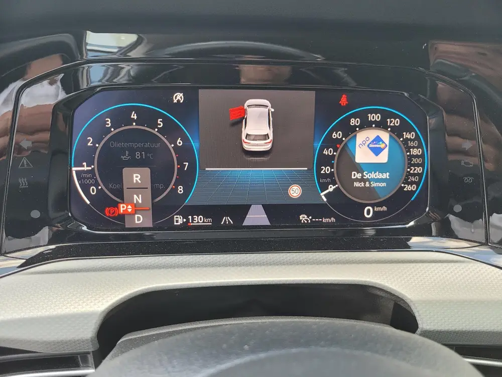 Volkswagen Golf 1.5 eTSI Life Business | Navigatie | Winter uit 2023, foto 4