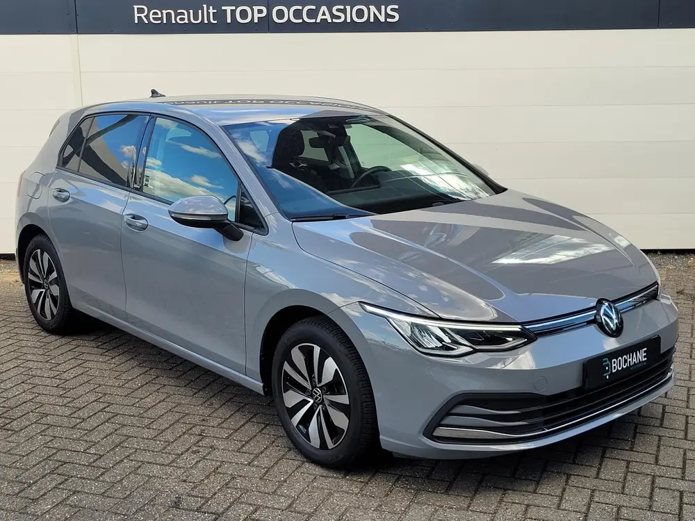Volkswagen Golf 1.5 eTSI Life Business | Navigatie | Winter uit 2023, foto 5