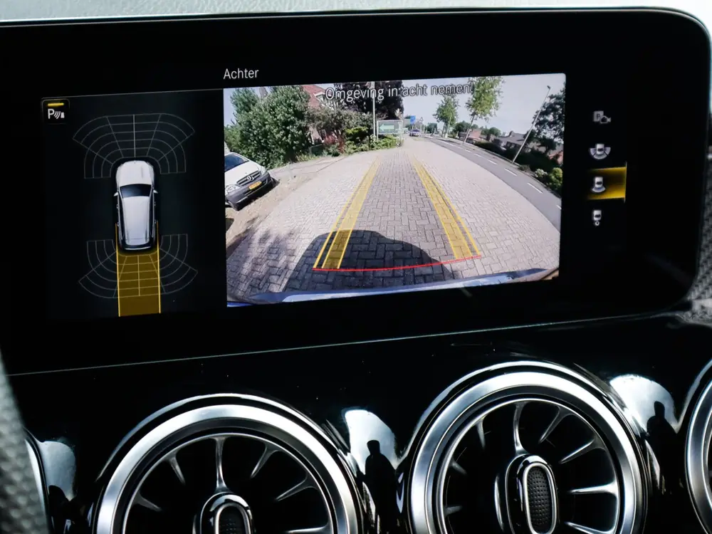 Mercedes-Benz GLB 200 Business Solution AMG 2e-Eig. & Keurig uit 2022, foto 18
