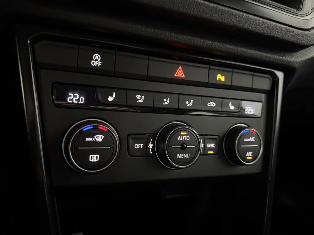 Volkswagen T-Roc 1.0 TSI Style - PDC / Stoelverw / Rijstrook uit 2019, foto 19