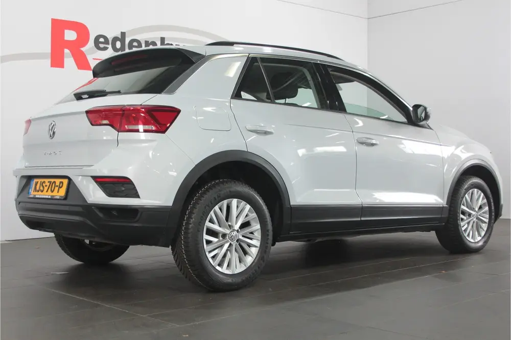 Volkswagen T-Roc 1.0 TSI Style - PDC / Stoelverw / Rijstrook uit 2019, foto 2