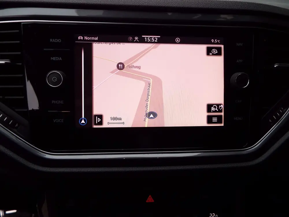 Volkswagen T-Roc 1.5 TSI Sport Business R AUTOMAAT-TREKHAAK uit 2021, foto 17
