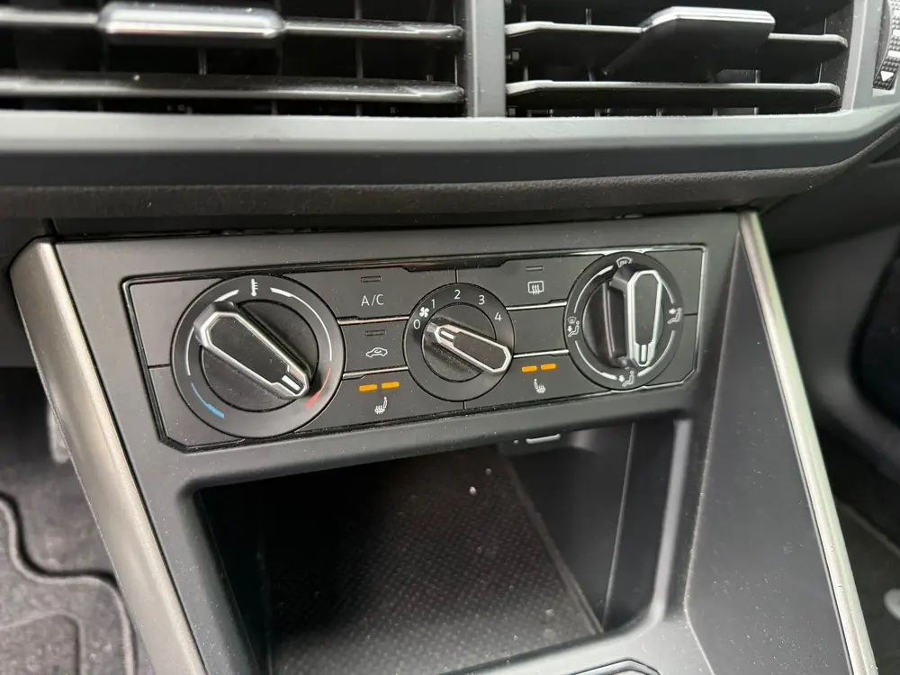 Volkswagen Polo 1.0 TSI Comfortline 95PK I BLUETOOTH I STOEL uit 2019, foto 16
