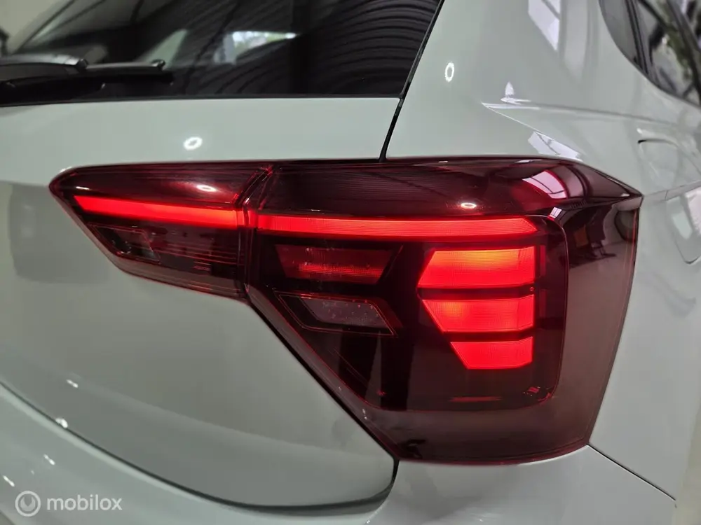 Volkswagen Polo 1.0 TSI Life 2024 uit 2024, foto 13