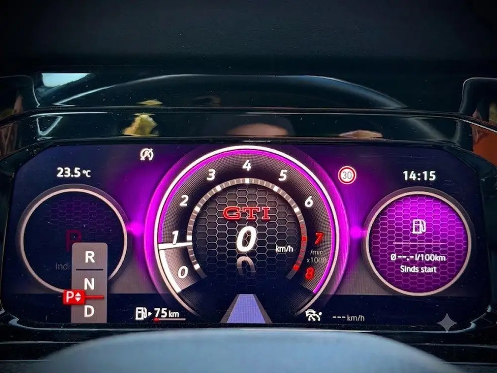 Volkswagen GOLF 8 2.0 TSI GTI | PANO | LED | CAMERA | H&K | uit 2021, foto 6