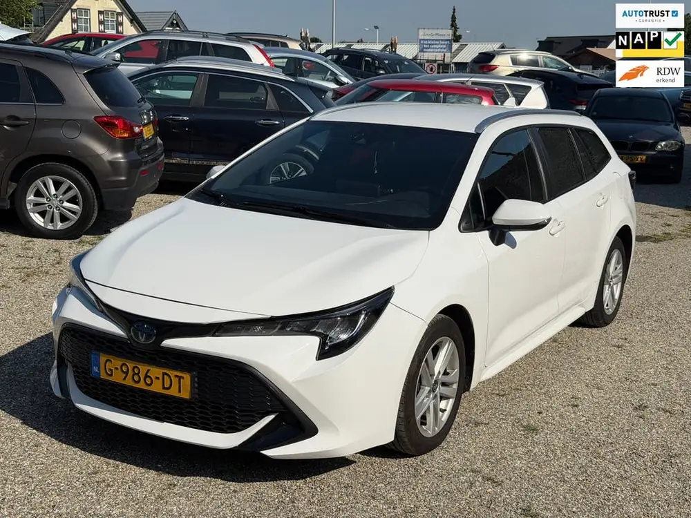 Toyota Corolla Touring Sports 1.8 Hybrid Active Adaptief Cru uit 2019
