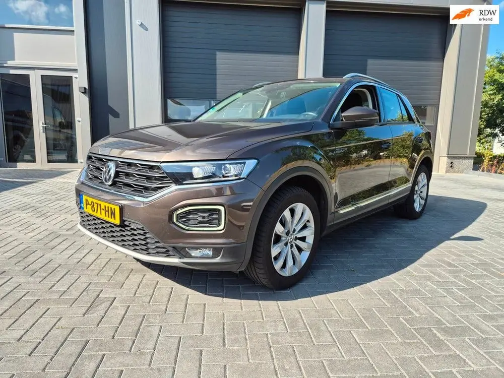 Volkswagen T-Roc 1.5 TSI Sport Business R trekhaak uit 2019