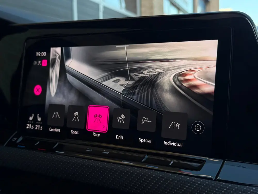 Volkswagen Golf 2.0 TSI R 4Motion Performance / Drift / Nür uit 2022, foto 16