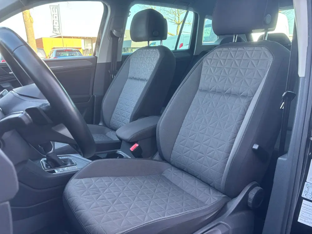 Volkswagen Tiguan 1.5 TSI Life Business | Parkeer Camera | S uit 2021, foto 2
