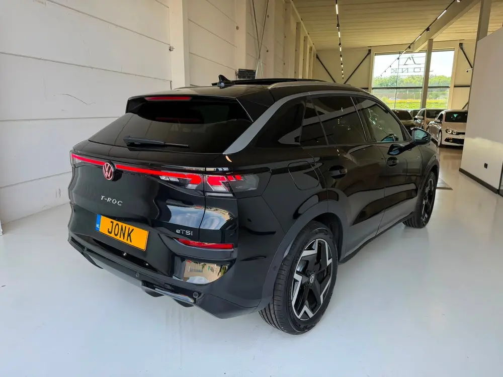 Volkswagen T-Roc 1.5 eTsi R-Line First Edition uit 2026, foto 5