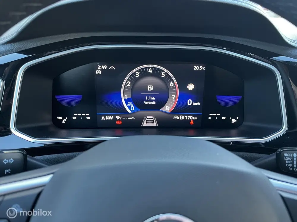 Volkswagen T-Roc 1.5 TSI R-Line / DIG COCKPIT / NAVI uit 2024, foto 18