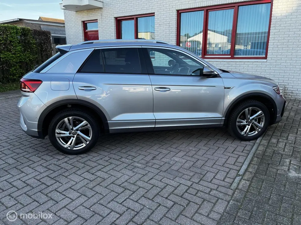 Volkswagen T-Roc 1.5 TSI R-Line / DIG COCKPIT / NAVI uit 2024, foto 5