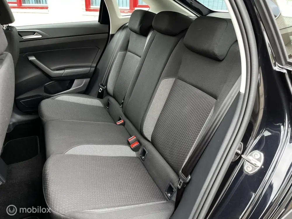 Volkswagen Taigo 1.0 TSI Edition NAVI/CRUISE/CAMERA/PDC uit 2025, foto 10