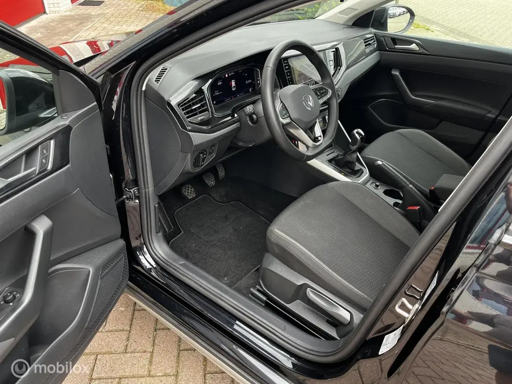 Volkswagen Taigo 1.0 TSI Edition NAVI/CRUISE/CAMERA/PDC uit 2025, foto 6