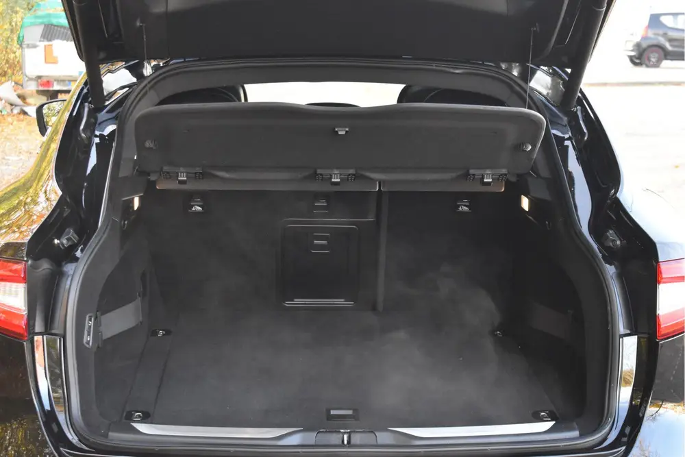 Maserati Levante 3.0 V6 AWD GranLusso 350 pk Facelift Driver uit 2019, foto 12
