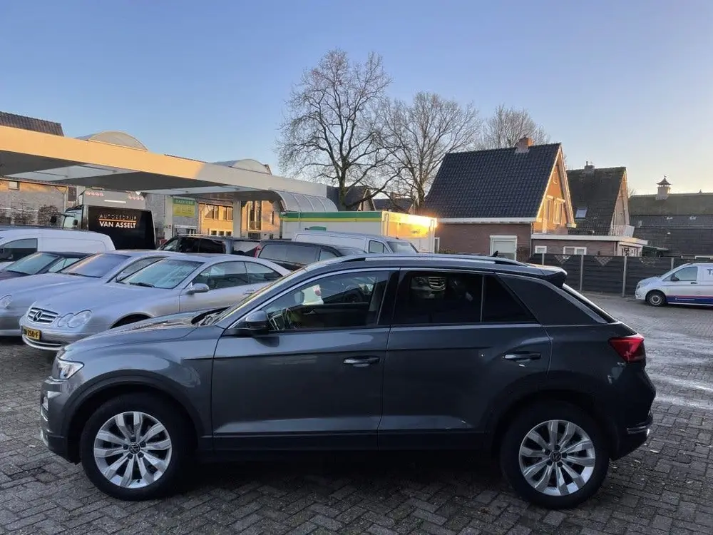 Volkswagen T-ROC 1.0 TSI Style uit 2021, foto 4