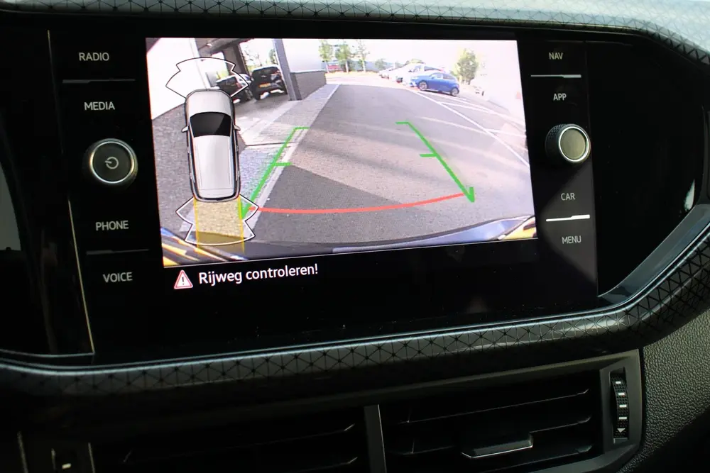 Volkswagen T-Cross 1.0 TSI R-LINE, VIRTUAL, STOELVERWARMING uit 2022, foto 13