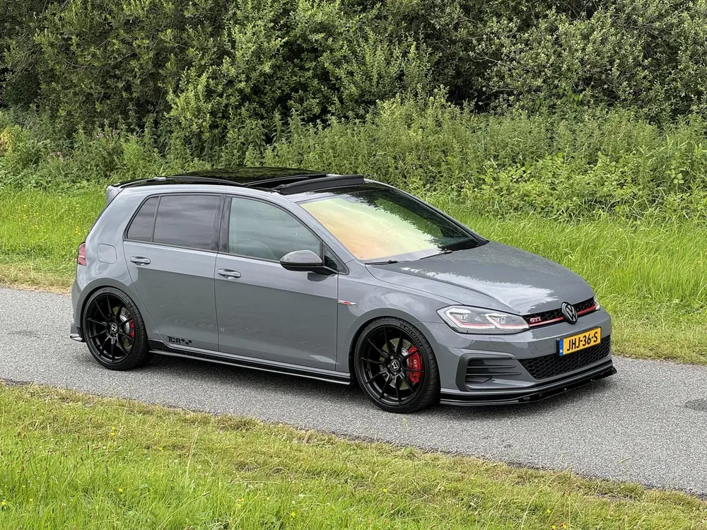Volkswagen Golf 7.5 2.0 TSI GTI TCR 500PK / Pano / REVO Air uit 2019, foto 12