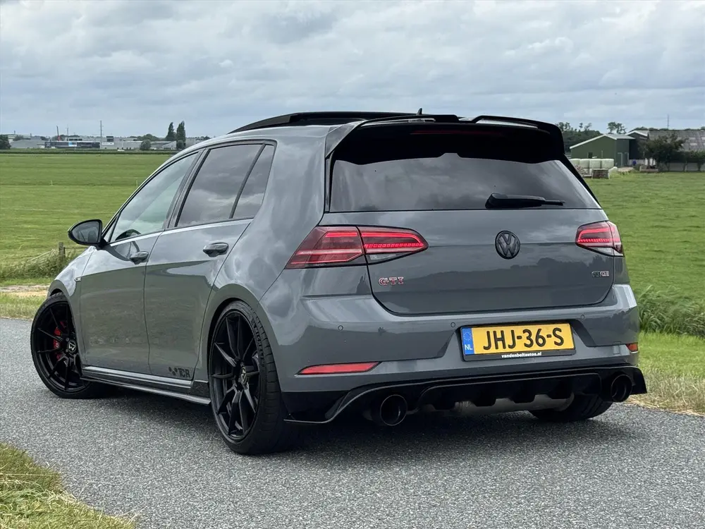 Volkswagen Golf 7.5 2.0 TSI GTI TCR 500PK / Pano / REVO Air uit 2019, foto 4