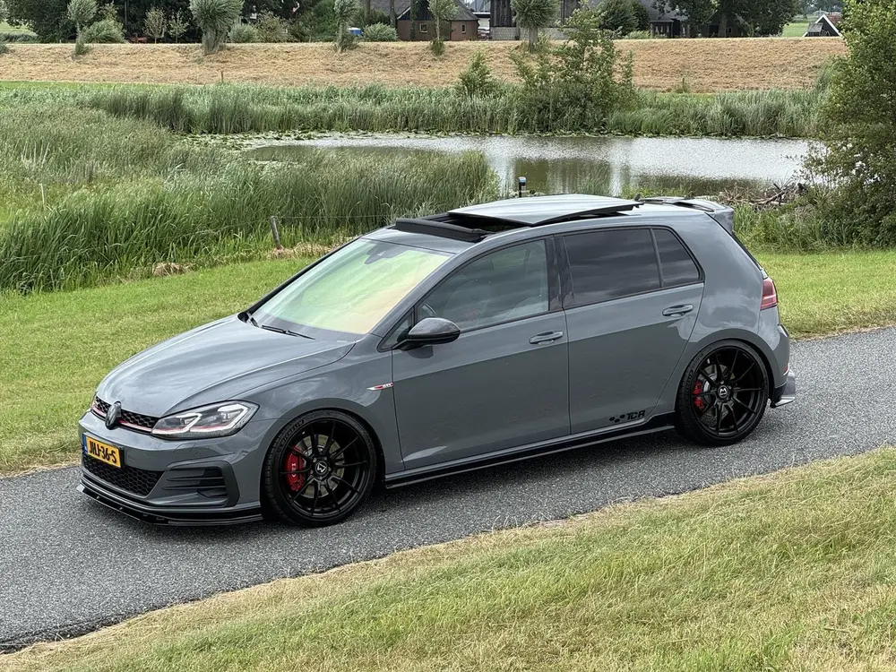 Volkswagen Golf 7.5 2.0 TSI GTI TCR 500PK / Pano / REVO Air uit 2019, foto 6