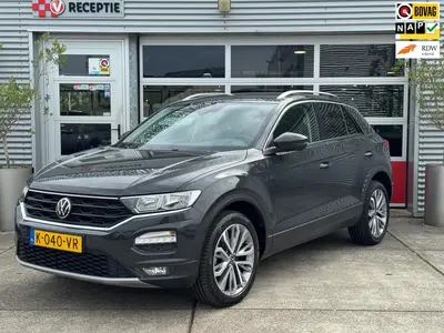 Volkswagen T-Roc 1.5 TSI Style Business Aut / A.Cam / Carpla uit 2021