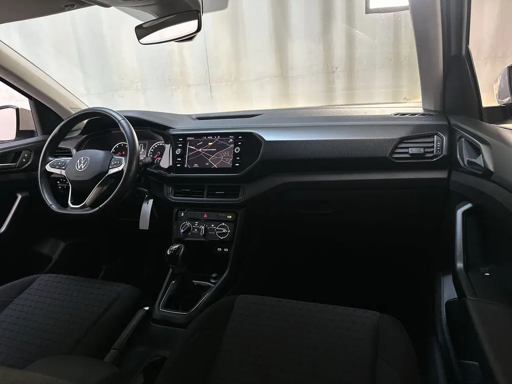 Volkswagen T-Cross 1.0 TSI Life Navigatie App-Connect Parkee uit 2023, foto 2