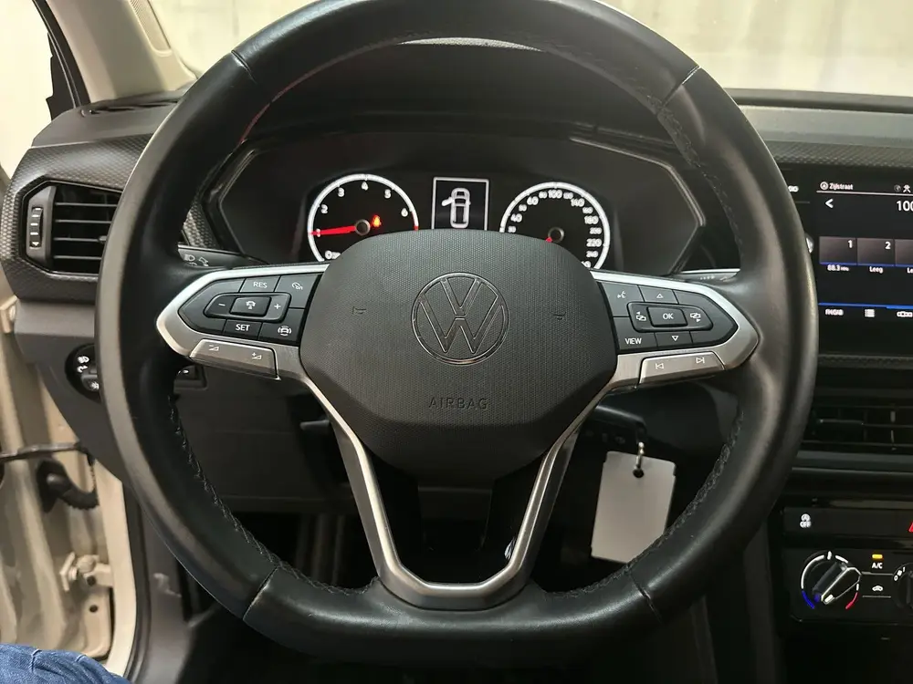 Volkswagen T-Cross 1.0 TSI Life Navigatie App-Connect Parkee uit 2023, foto 5