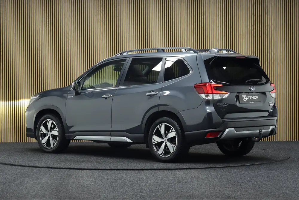 Subaru Forester 2.0i e-BOXER First Edition AWD | Elek. Glaze uit 2020, foto 3