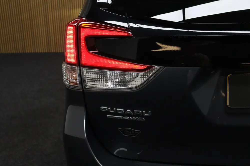 Subaru Forester 2.0i e-BOXER First Edition AWD | Elek. Glaze uit 2020, foto 6