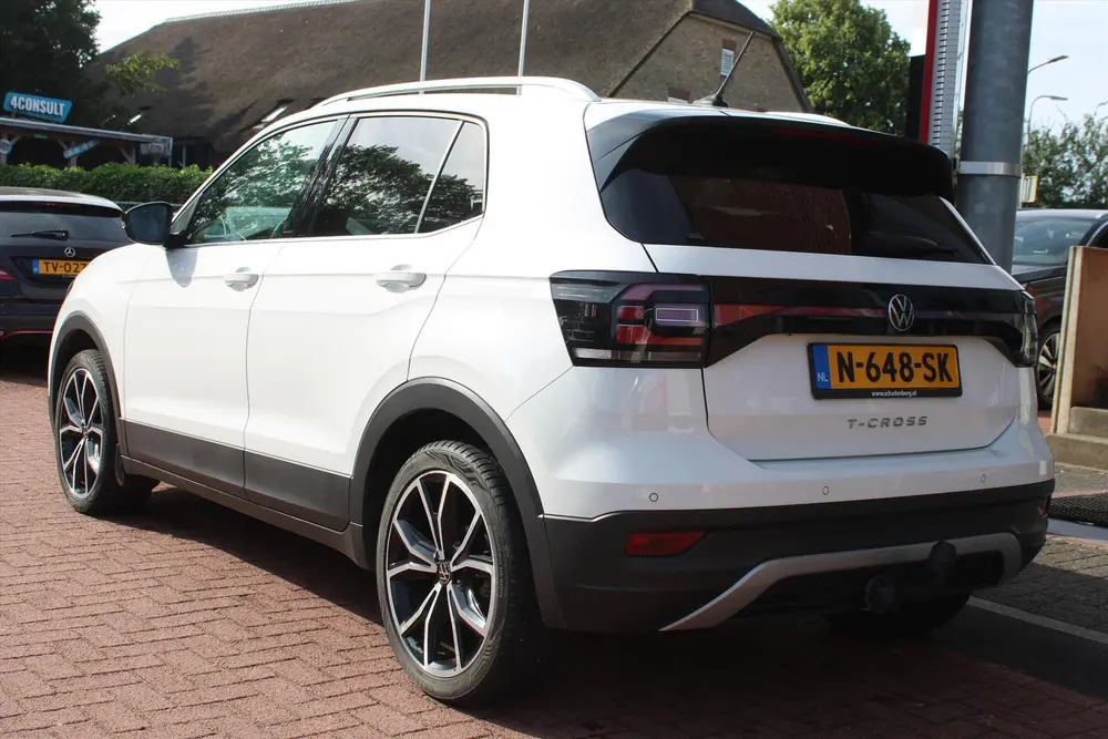 VOLKSWAGEN T-Cross 1.0 TSI Aut. *R-Line* | Trekhaak | Carpla uit 2021, foto 3