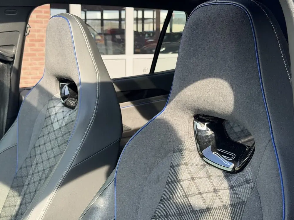 Volkswagen Tayron 1.5 eHybrid R-Line Edition 272pk | H&K | H uit 2025, foto 11